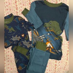 Kirkland dinosaur pajamas short and long sleeve with pants sz 10
